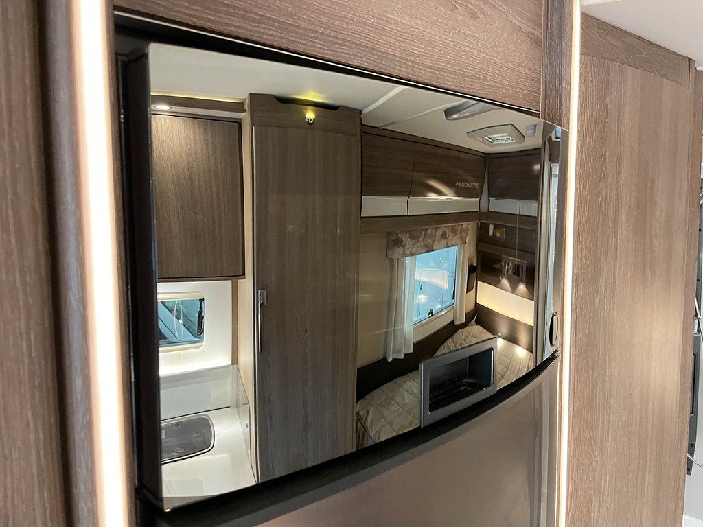Kabe TMI 810 LXL /Hyd-stöd/AC bodel/Solcell/Litium/AUT180hk - Kabe
