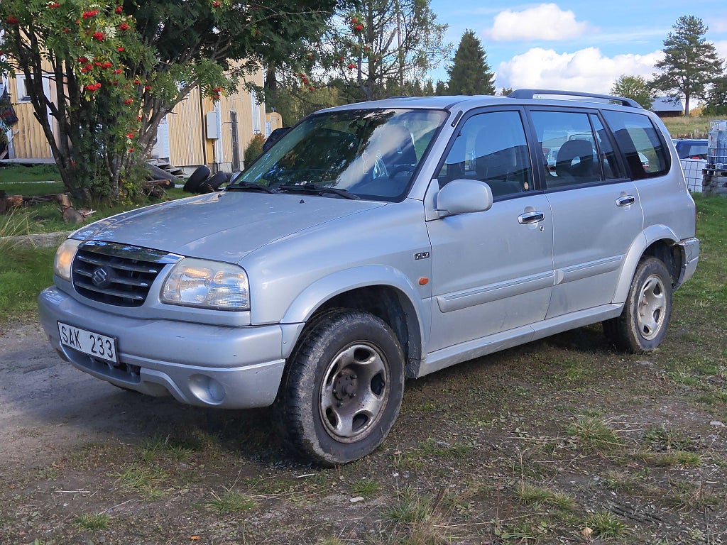 Suzuki Grand Vitara XL-7 5-seater