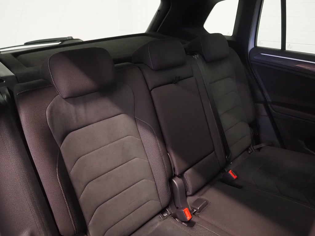 Volkswagen Tiguan TDI 190hk GT 4M R-Line |Drag|D-värm|Pano|Cockpit| 2019