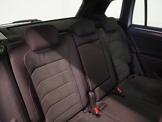 SUV Volkswagen Tiguan 13 av 28