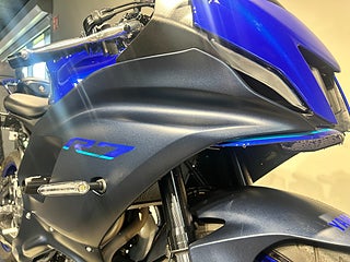 Yamaha R7 /3,45%/Yoshimura/Quickshifter/Stealth/Tail-Tidy/333 mil