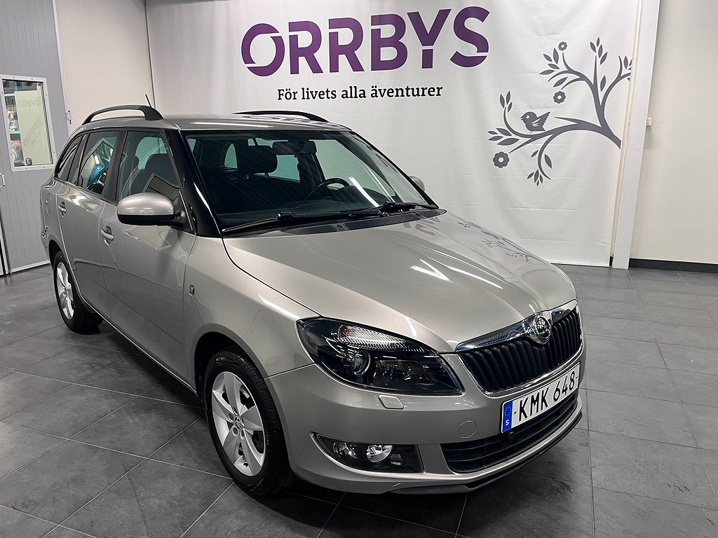 Skoda Fabia Kombi 1.2 TSI 105Hk Aut Drag M-värmare V-hjul