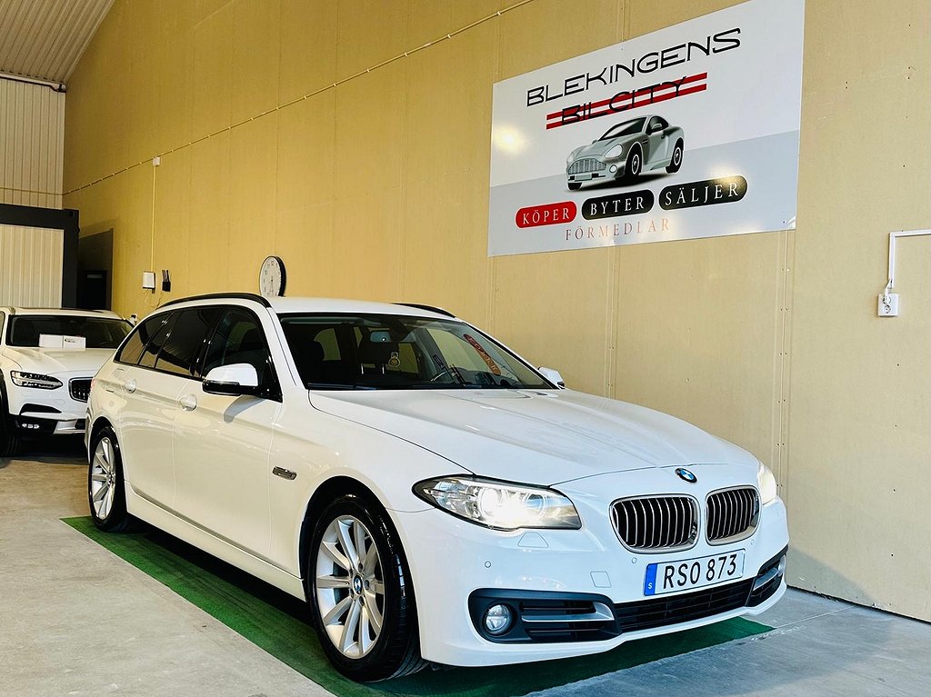 BMW 520 d xDrive Touring Steptronic Dragkrok Ny servad