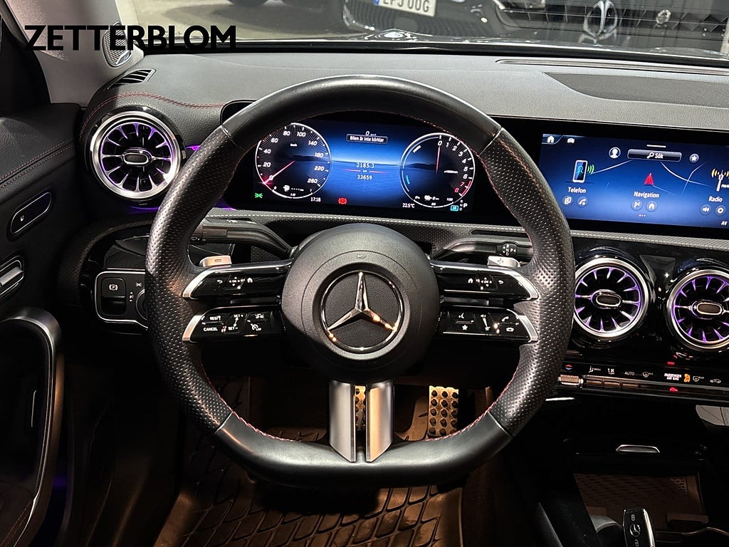 Sedan Mercedes-Benz CLA250 24 av 34