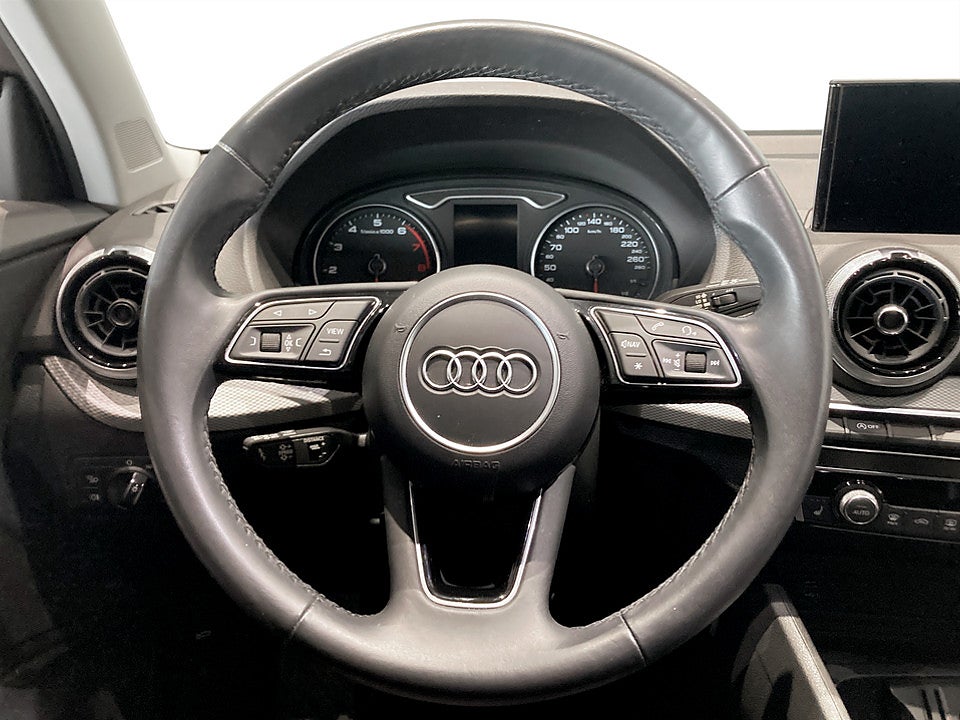 Bild på Audi Q2 Proline Advanced 35 TFSI 150hk Aut BACKENSORER
