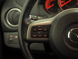 Halvkombi Mazda 2 17 av 19