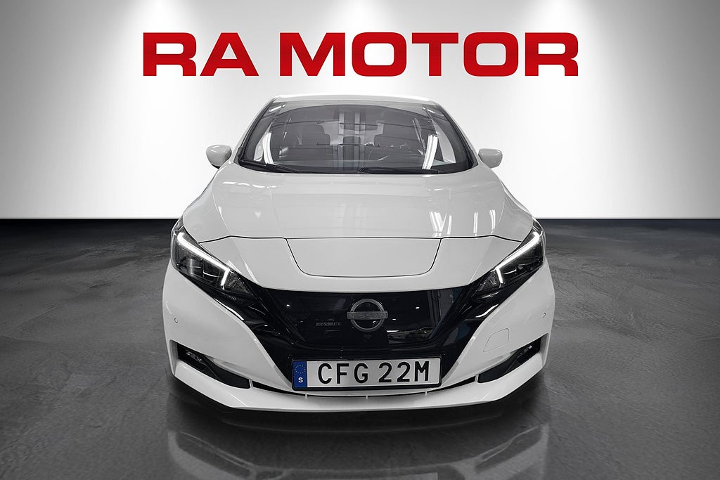 Nissan Leaf N-Connecta 39KwH MOMS 360 NAV