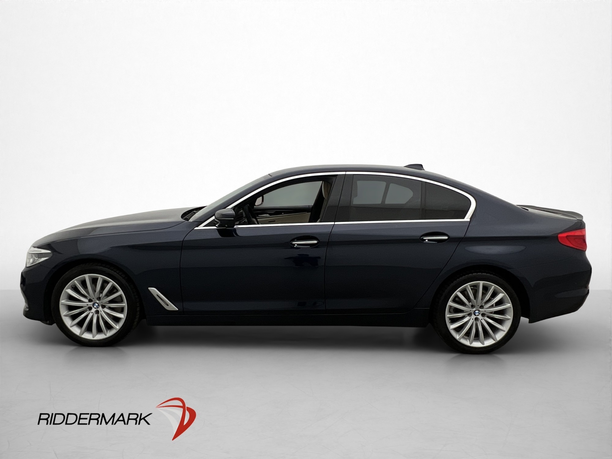 BMW 520 2017, photo 5/71