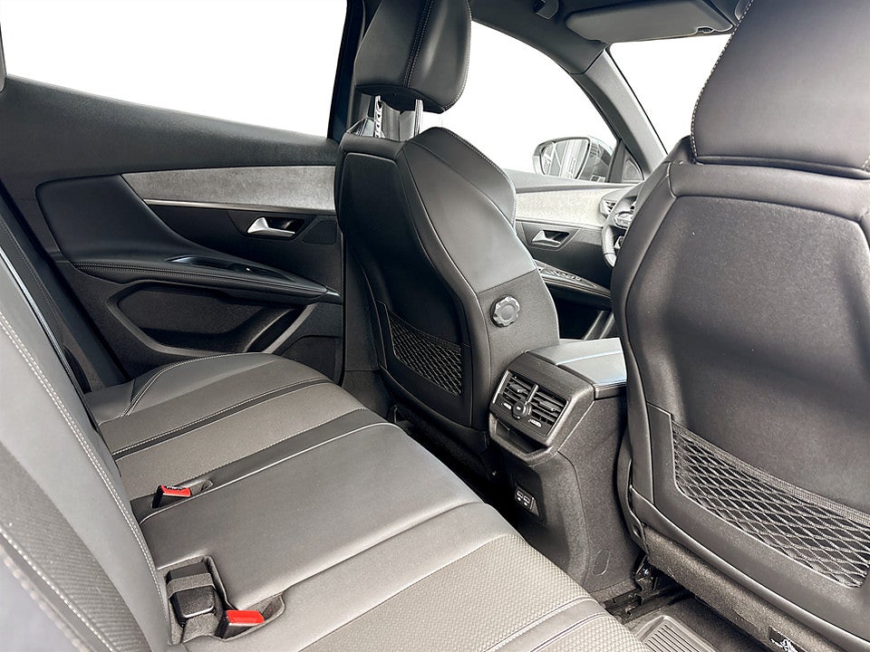 Bild på Peugeot 3008 GT 1.2 PT 130hk Aut B-KAMERA CARPLAY