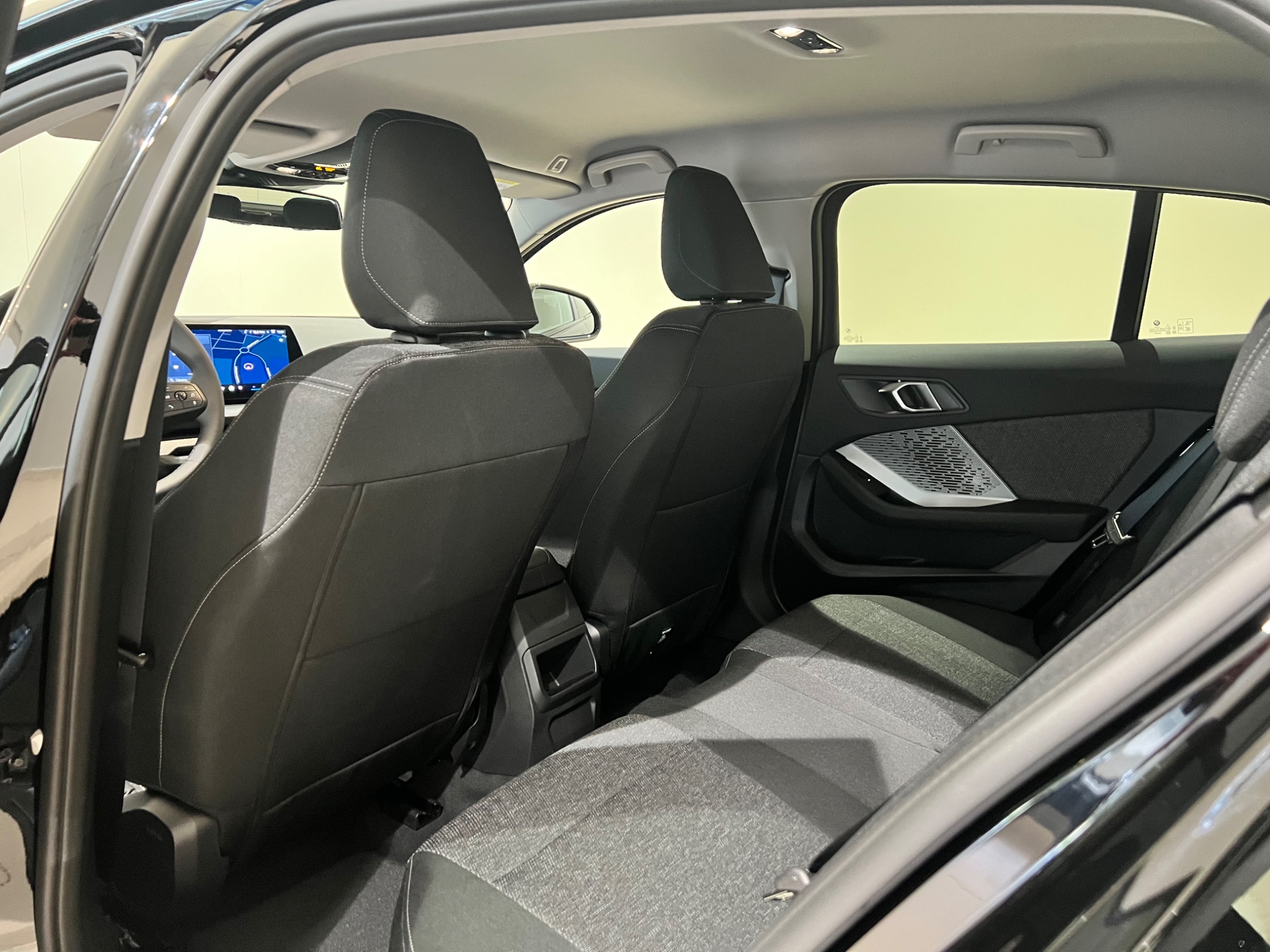 BMW 120 Apple 2026, kuva 6/10
