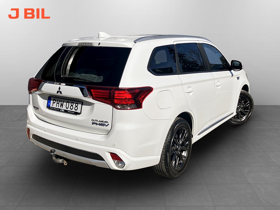 Bild på Mitsubishi Outlander Fleet Edition PHEV 203hk Aut 4WD B-KAMERA DRAG CARPLAY