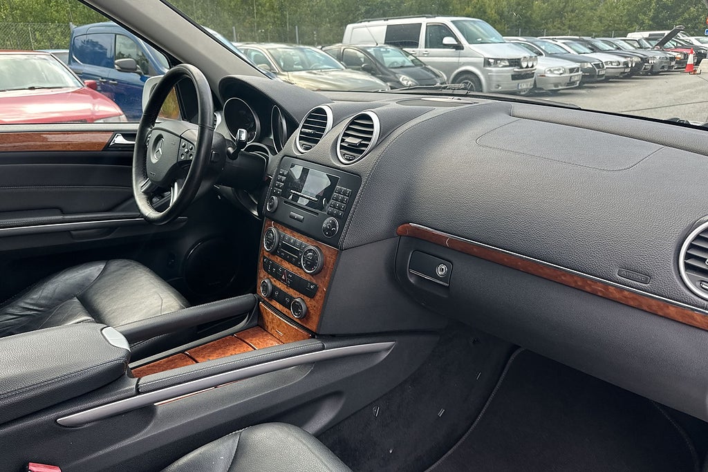 Mercedes-Benz GL 2007 - miniatyr 13