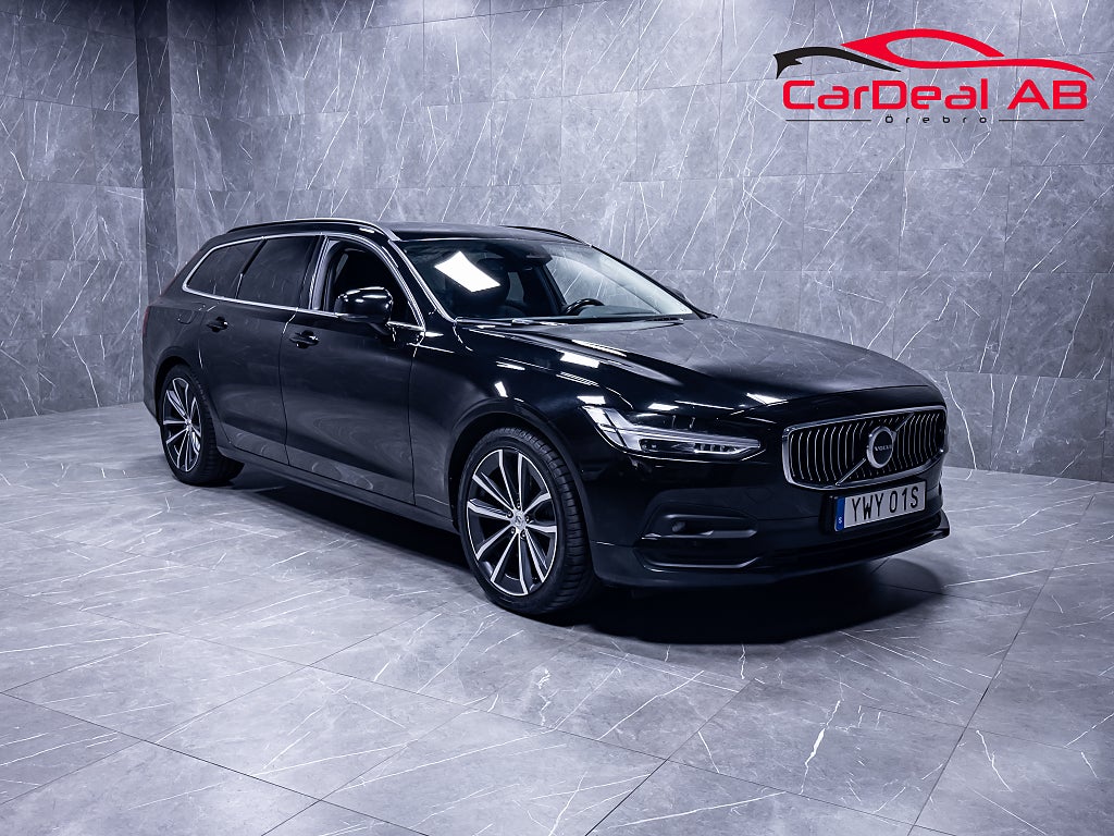 Volvo V90 B4 AWD Momentum Värmare Kamera CarPlay BLIS Drag MOMS