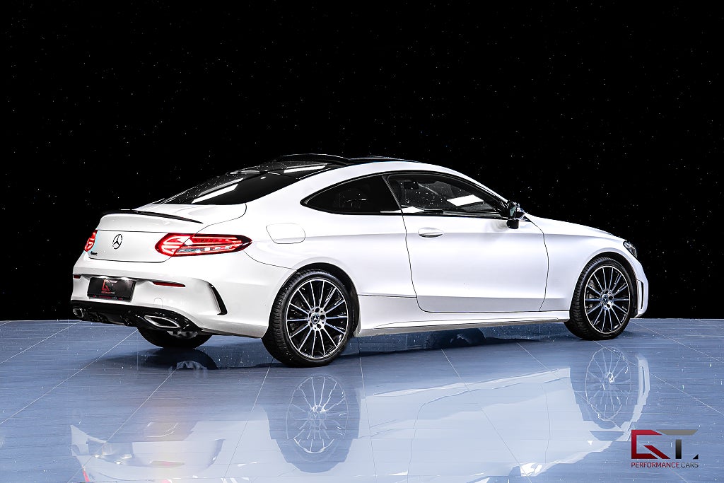 Mercedes-Benz C200 4Matic Coupé AMG Pano Backkamera MULTIBEAM Nightpackage