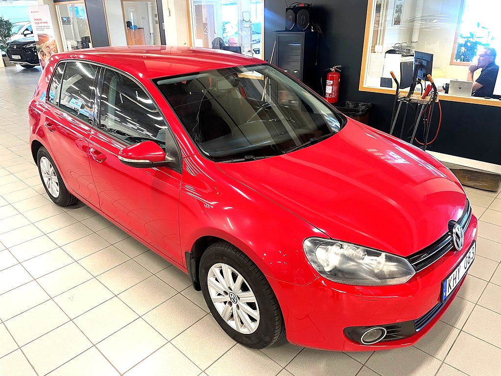 Volkswagen Golf 1,6 Nybesiktigad