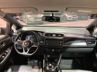 Halvkombi Nissan Leaf 15 av 29