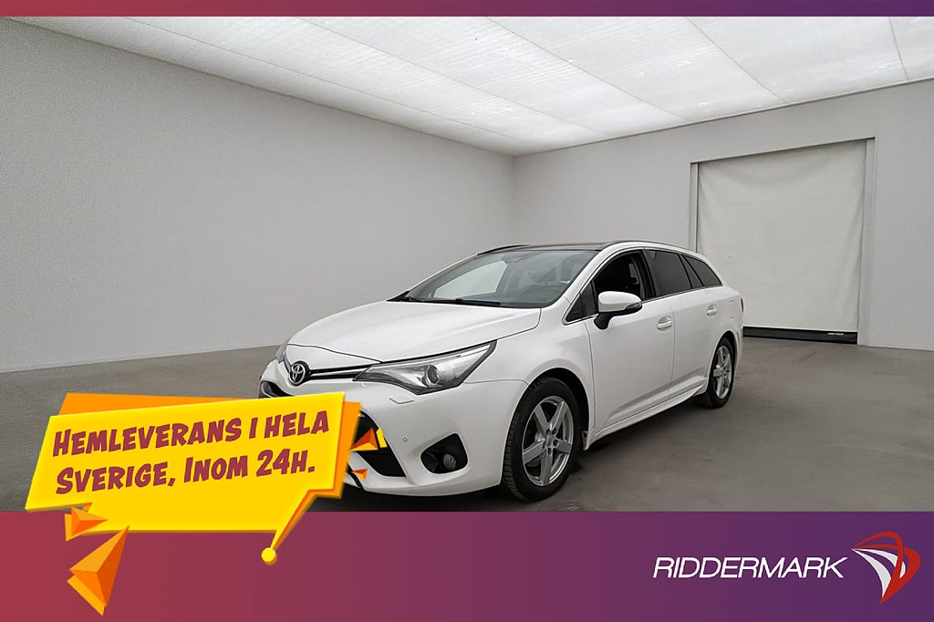 Toyota Avensis Kombi 143hk M&K-Värm Panorama Skinn Dragkrok