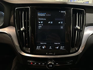 Volvo V60 T6 Twin Engine AWD Drag Rattvärme CarPlay S/V-hjul – bild 20