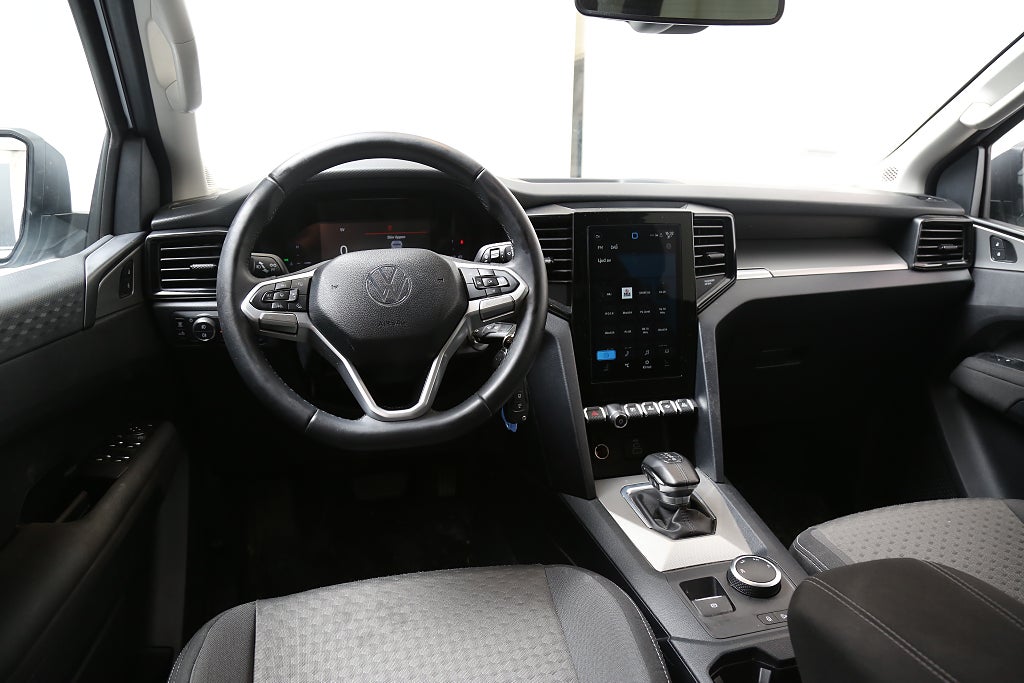 Volkswagen Amarok 2,0 TDI 4Motion Life DSG Flak Kåpa P-värme Drag Leasbar 2025