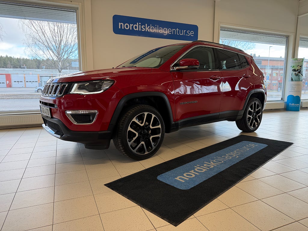 Jeep Compass 1.4i 170hk Automat 4WD LIMITED *Nyservad* Skatt 2098kr*