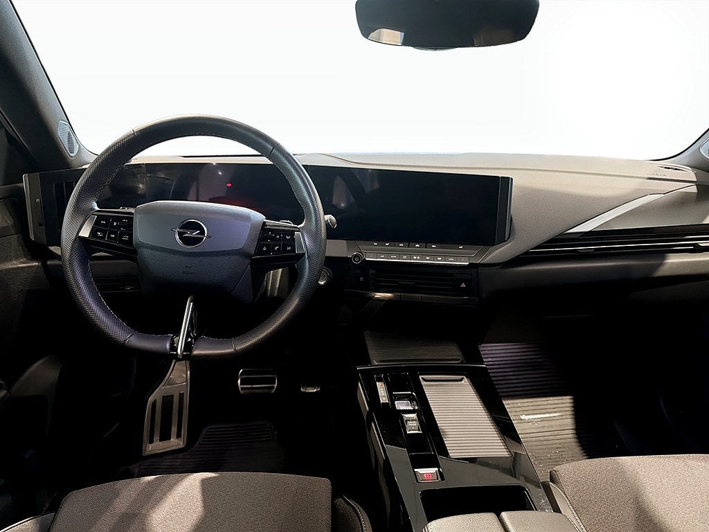 Bild på Opel Astra ST GS 1.2 PT 130hk Aut - 360-KAMERA, CARPLAY