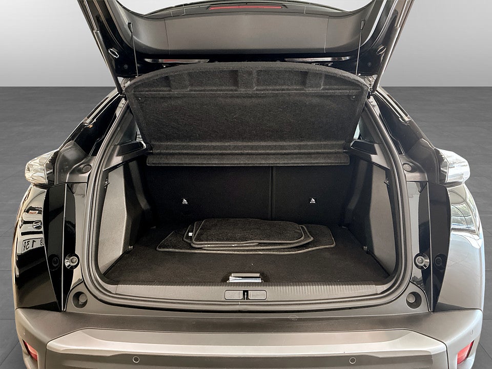 Bild på Peugeot 2008 GT 1.2 PT 130hk Aut B-KAMERA CARPLAY ELSTOL