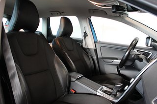 SUV Volvo XC60 7 av 15