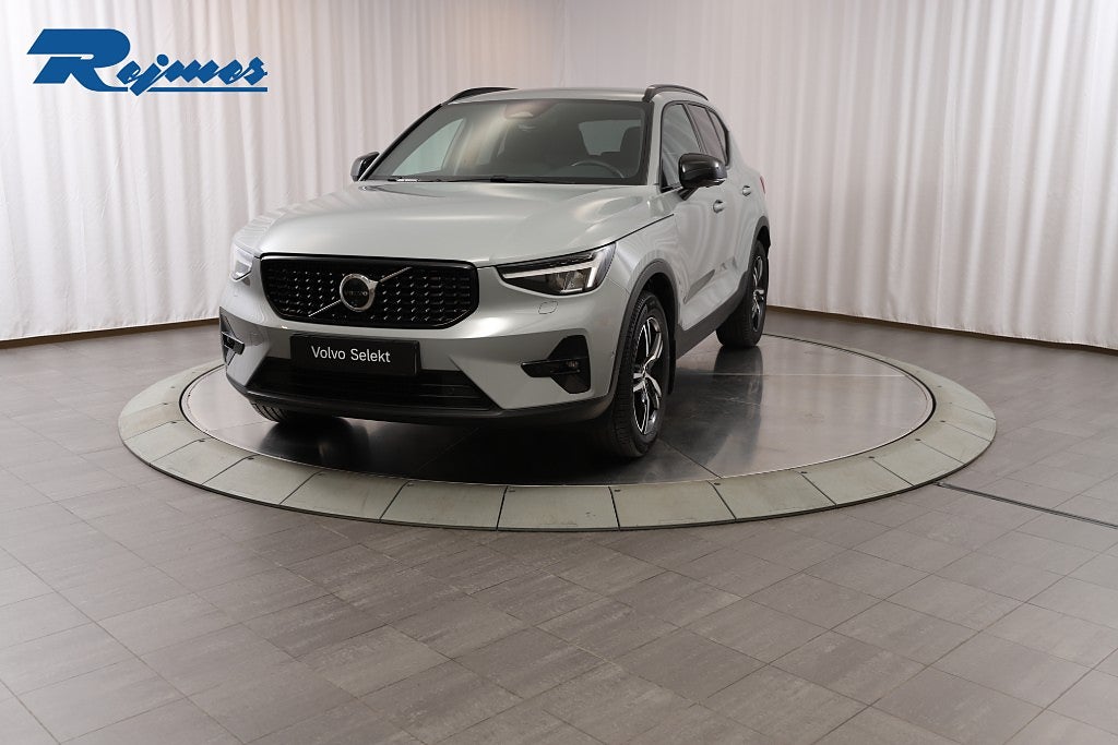 Volvo XC40 B3 FWD Bensin Plus Dark/Dragkrok/360kam