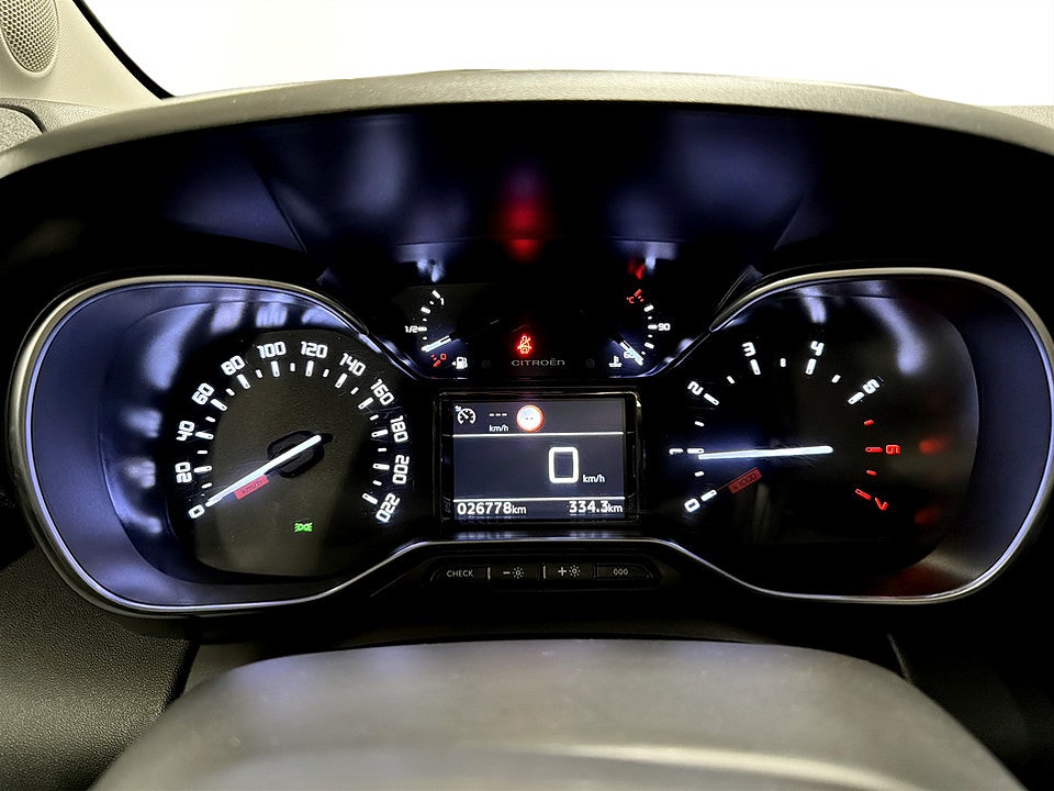 Bild på Citroën C3 Aircross Shine 1.2 PT 130hk Aut VÄRMARE NAVI