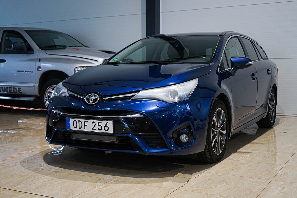 Toyota Avensis Kombi 2.0 D-4D Sport Active Plus Kamera Drag