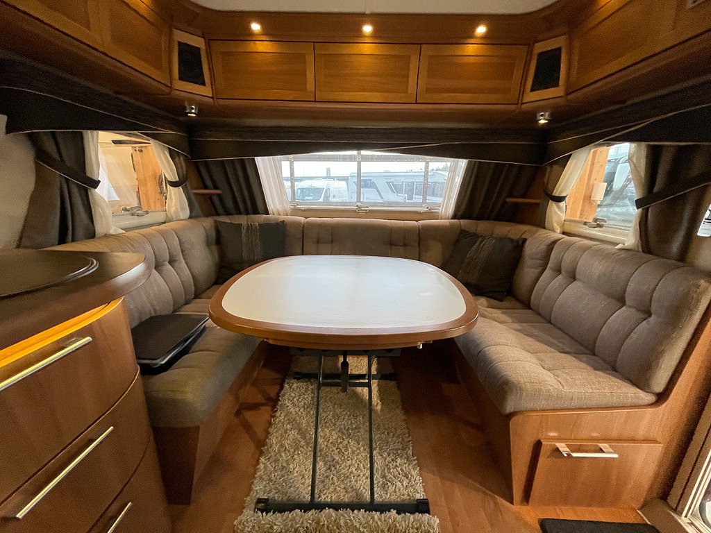 Kabe Ametist 560 GLE KS /Solcell/AC/ALDE/Markis/Långbädd - Kabe