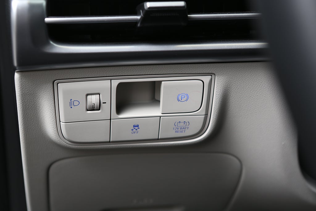 Hyundai Tucson Hybrid 2WD Essential 2027