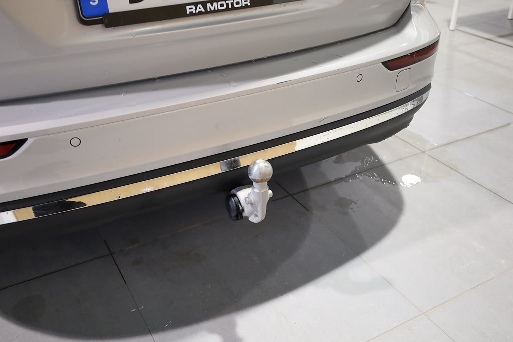 Volvo V60 Recharge T6 350hk AWD Core Edition Aut Drag Leasbar