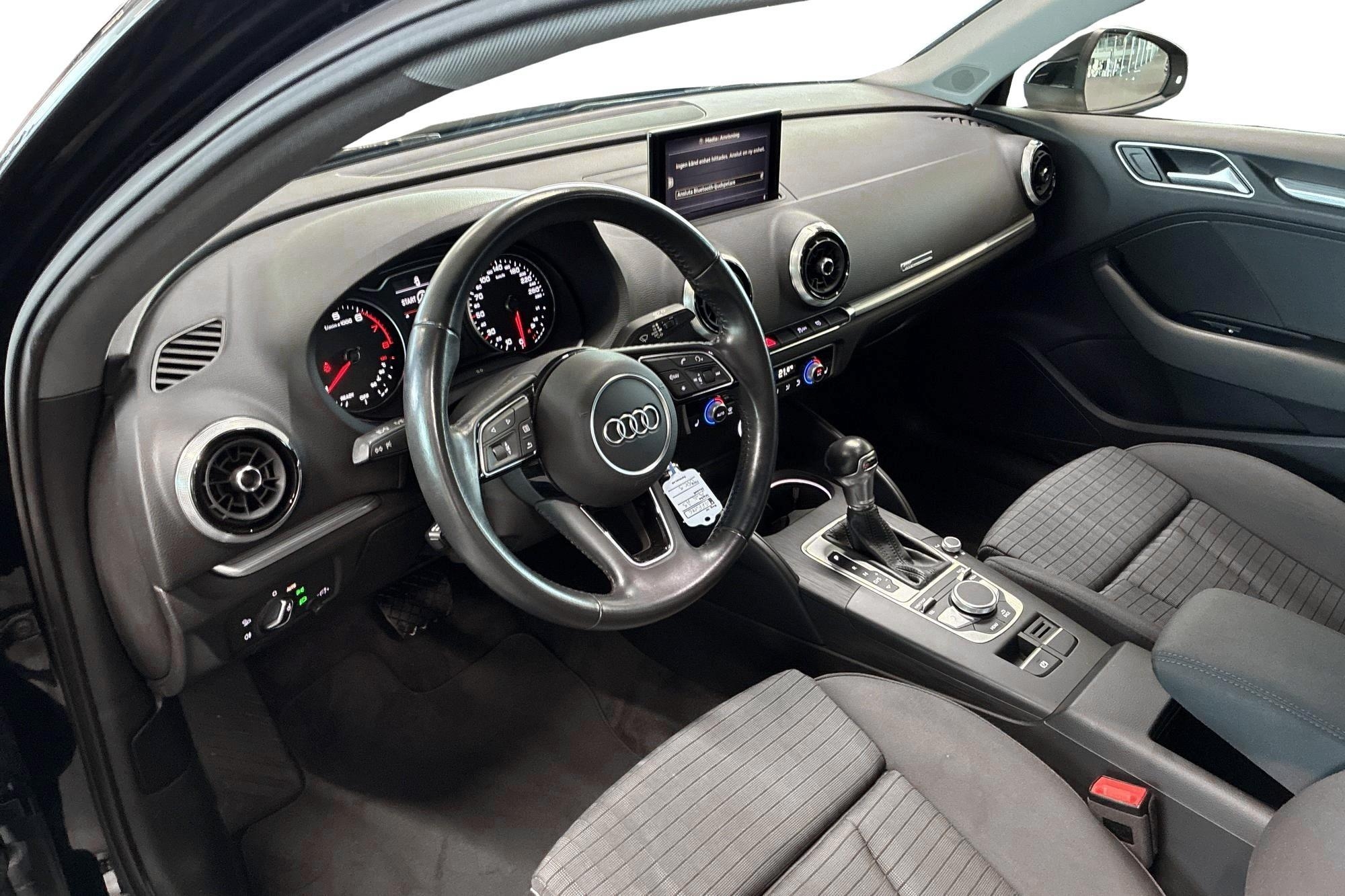 Audi A3 2019, bild 6/10