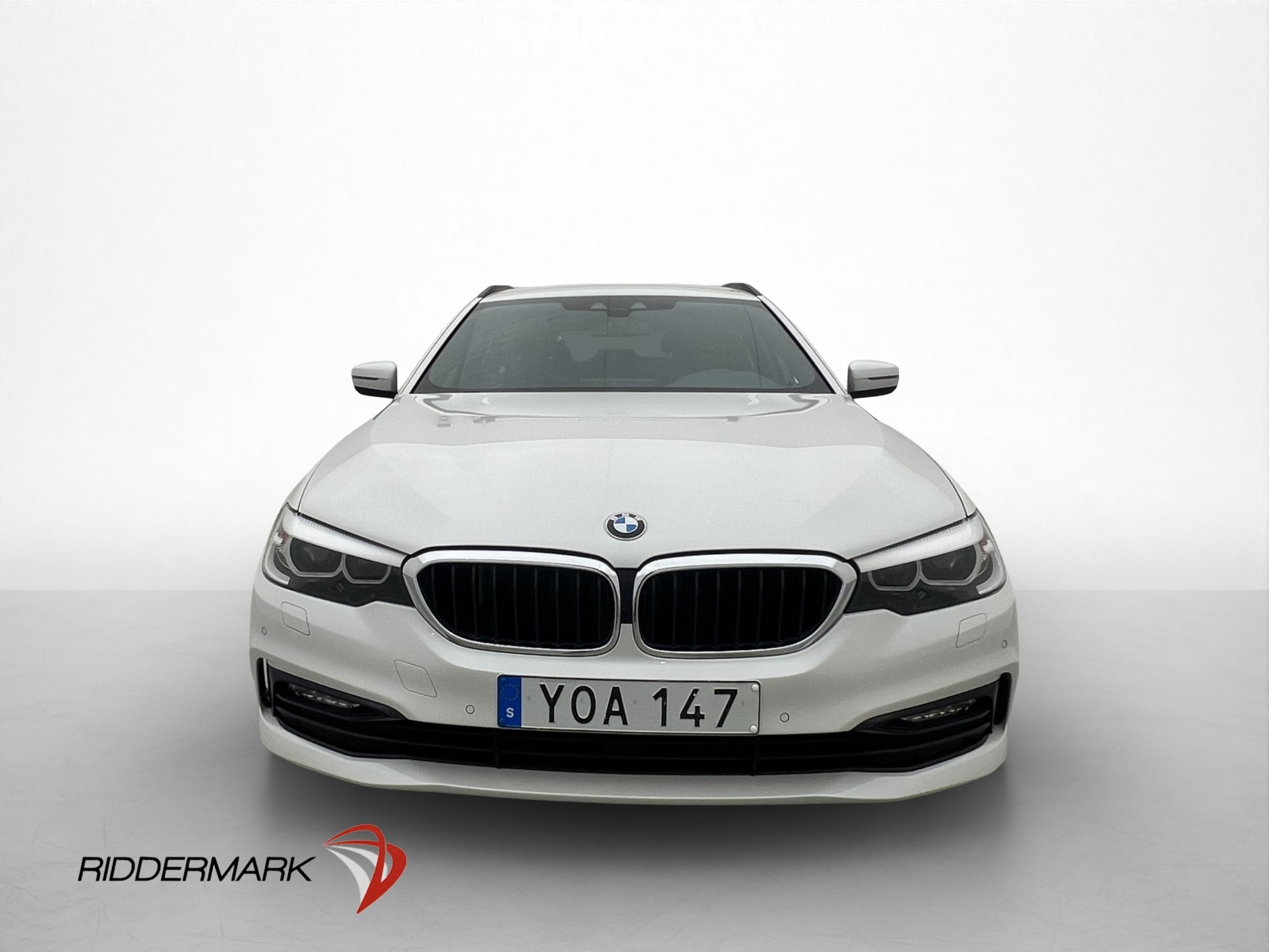 BMW 520 d xDrive Touring Sport line HiFi 2018, bild 2/100