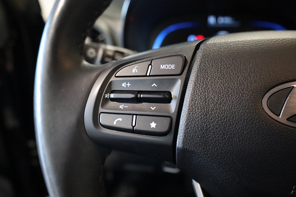 Hyundai i10 1.0 blue AUT Essential Rattvärme CarPlay Leasbar 2024