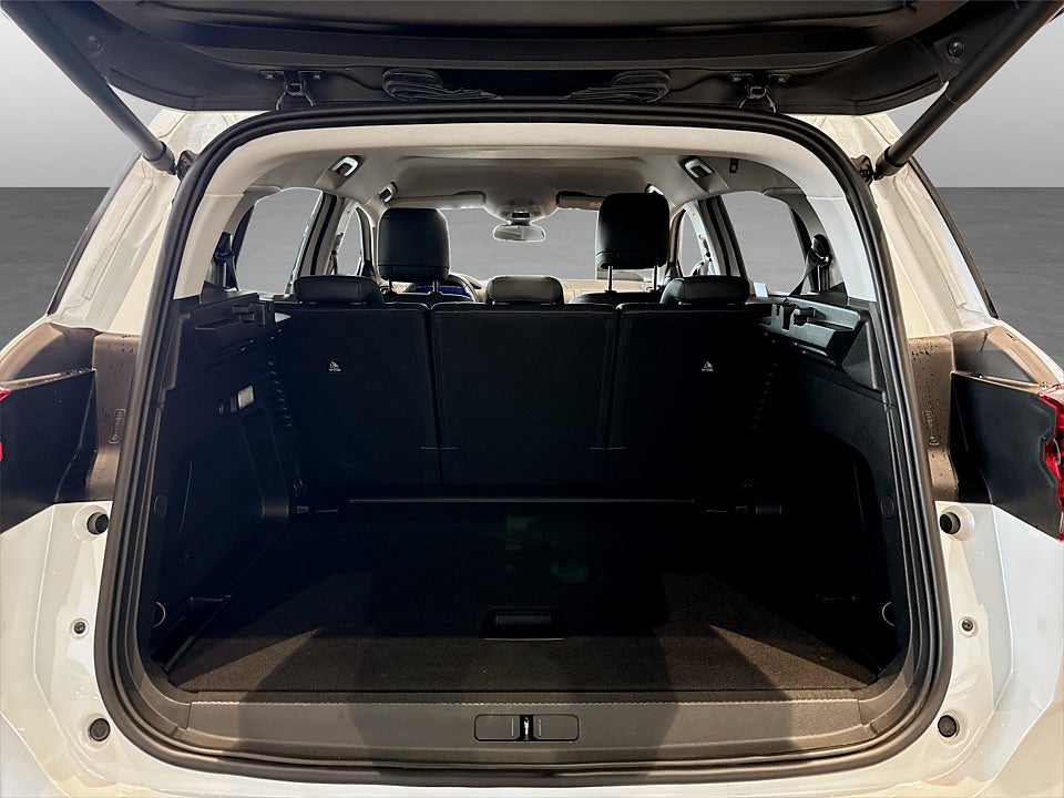 Bild på Citroën C5 Aircross Shine 1.2 PT 131hk Aut  P-SENSORER CARPLAY 