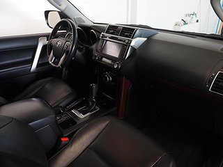 SUV Toyota Land Cruiser 17 av 24