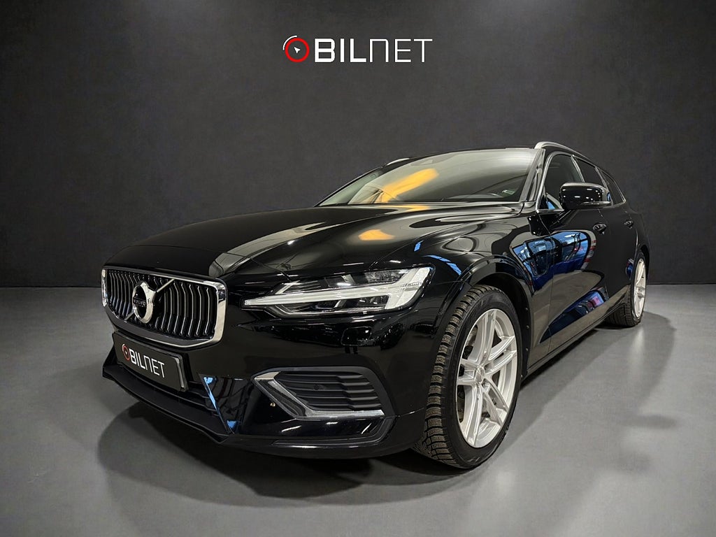 Volvo V60 Recharge T8 AWD Plug-In Pano Navi Kamera VOC