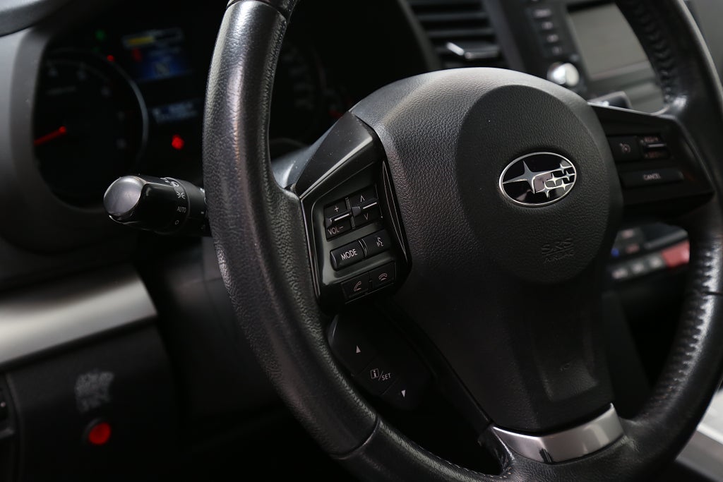 Subaru Legacy 2,5i 173hk Business AWD Kombi Motorv Drag 2013