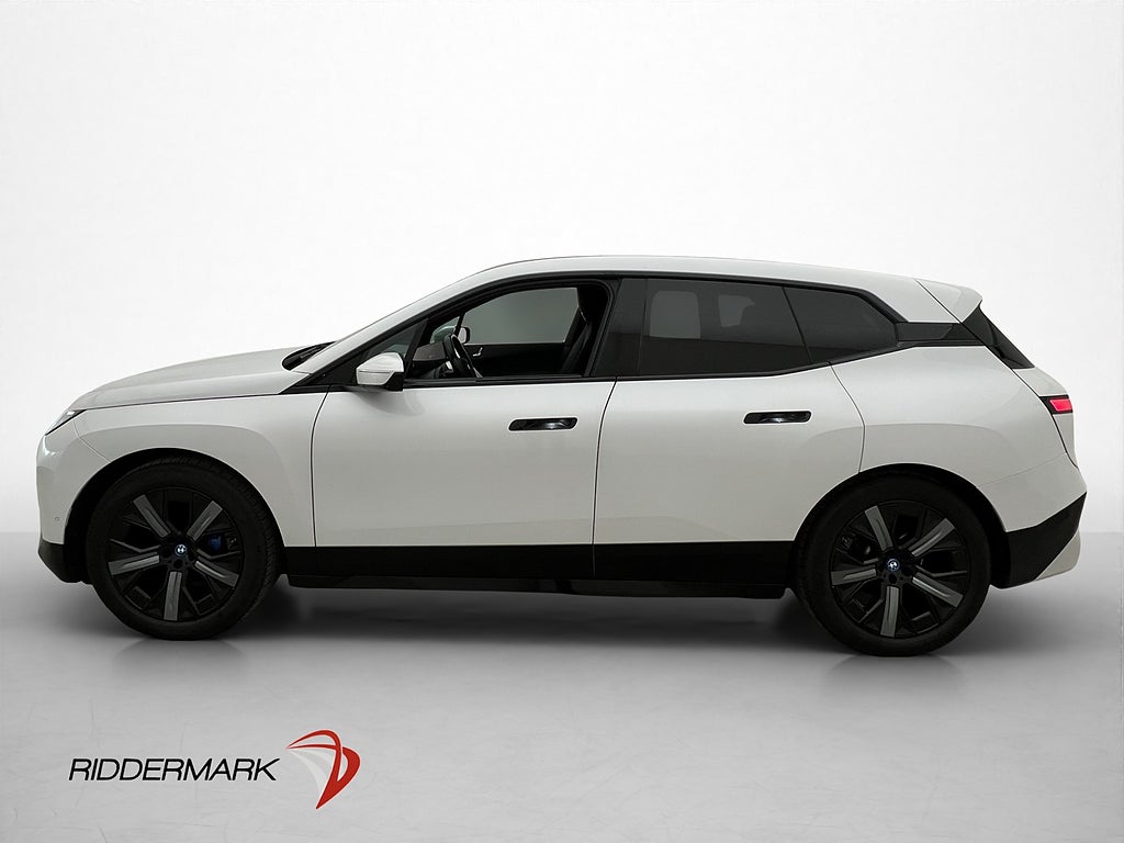 BMW iX xDrive Sport Line Pano 360° A-CarPlay H/K Navi Drag