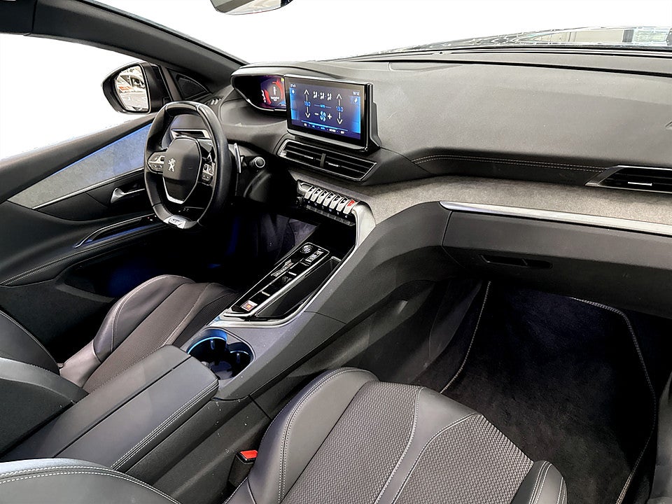 Bild på Peugeot 5008 GT 1.2 PT 130hk Aut 7-SITS B-KAMERA DRAG