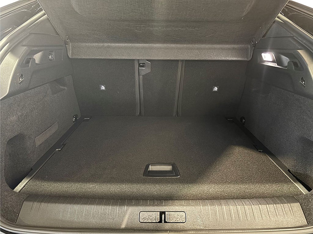 Bild på Peugeot 3008 GT Hybrid 145hk Aut - B-KAMERA,CARPLAY,NAV