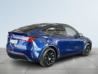 Tesla Model Y Long Range AWD S&V-hjul/Pano/Kamera/MOMS/Skinn/Drag – bild 6