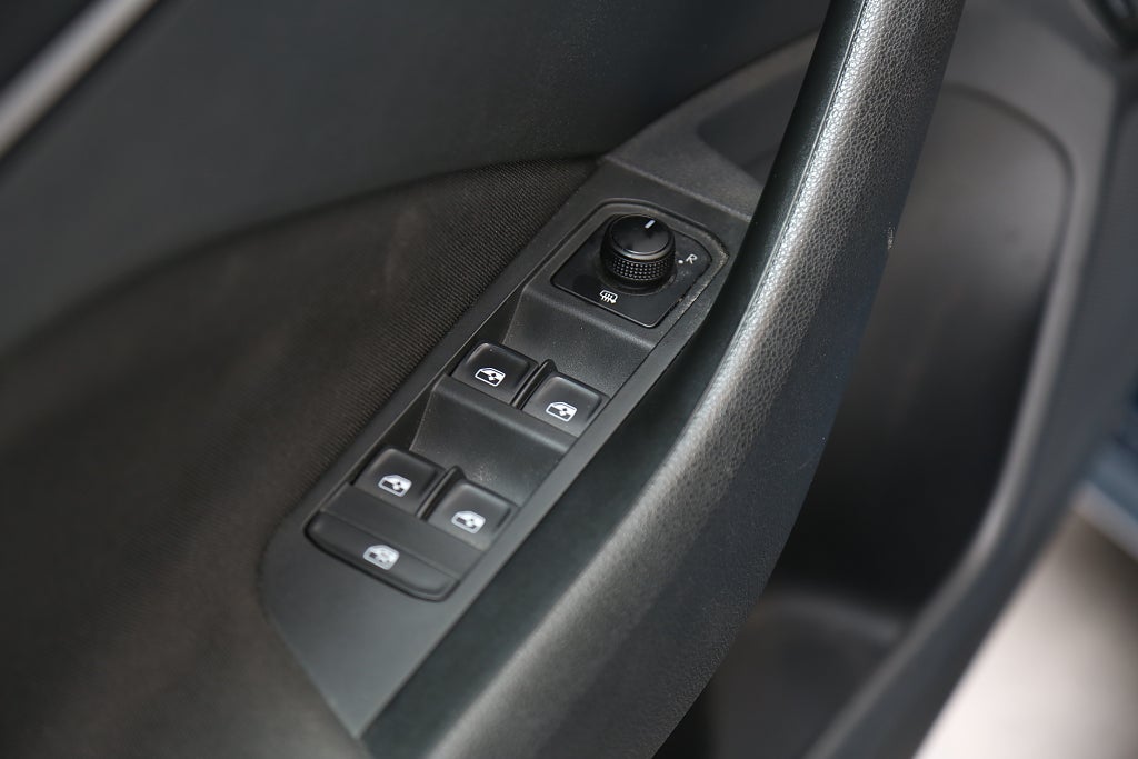 Skoda Kamiq 1,0 TSI Ambition 115hk Kamera CarPlay Drag 2020