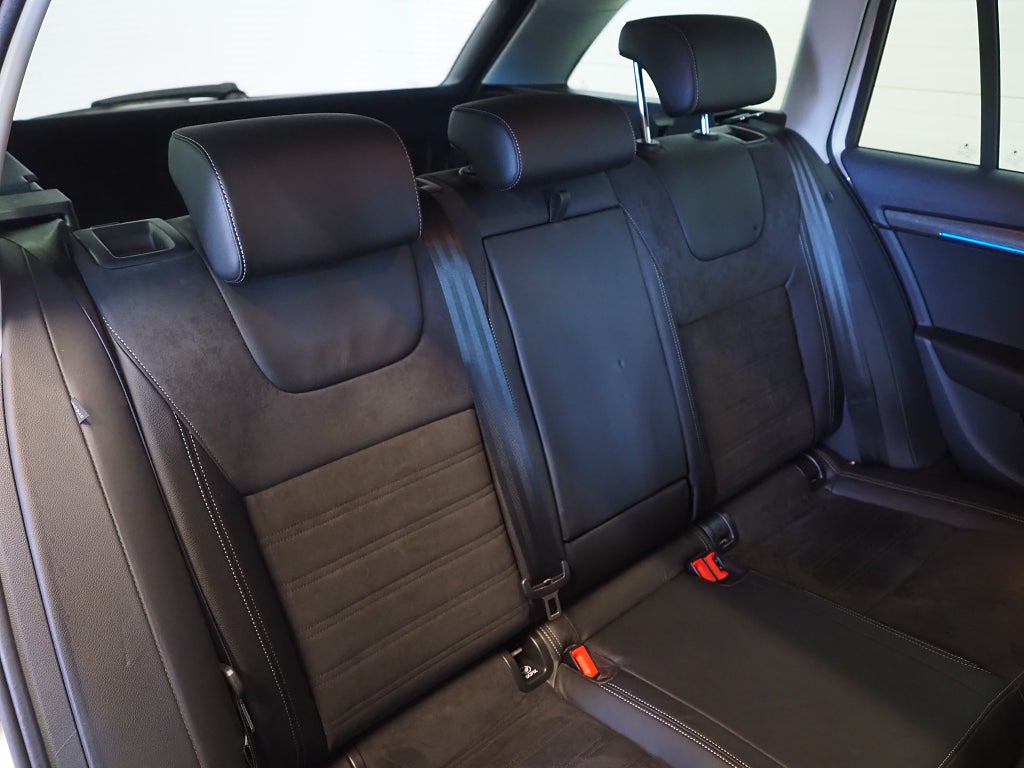 Skoda Octavia Scout 2.0 TDI 184hk 4x4 Premium | Drag | D-värm | Navi | 2020