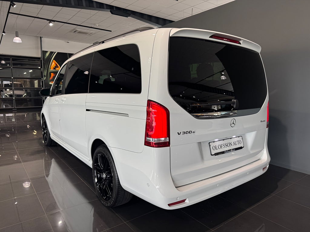 Mercedes-Benz V 300 d 4Matic Lång AMG Värmare Drag Distronic - bild 2