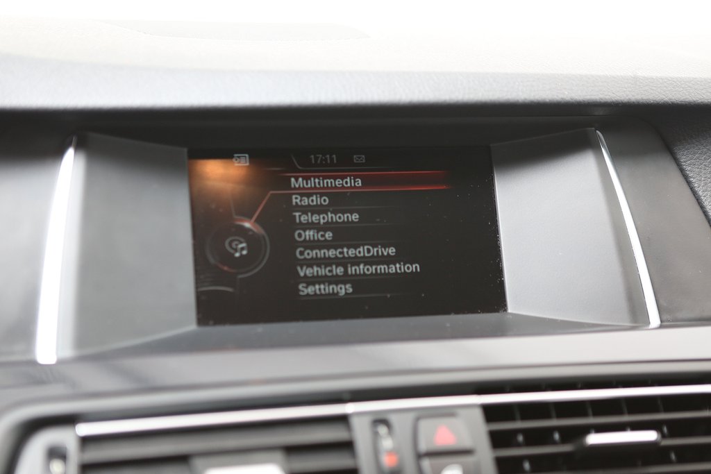 BMW 520 d 190hk Touring Aut Skinn Dragkrok 2017