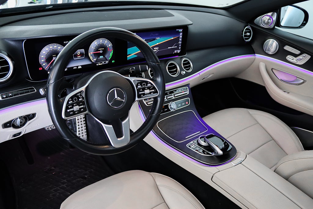 Mercedes-Benz E 300 de PLUG-IN AMG Pano Burmester 3D Widescreen Drag