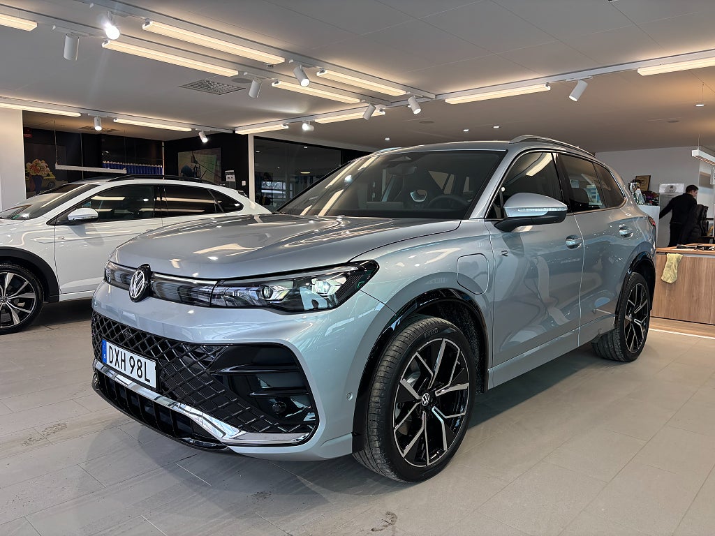Volkswagen Tiguan eHybrid R-Line-Edition SNABB LEV 4395kr/mån